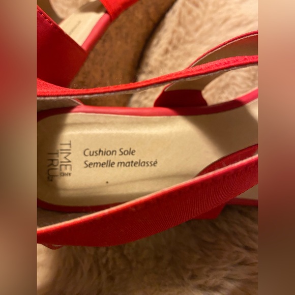 TIME&TRU cork wedges great condition - Picture 5 of 6